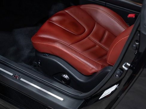 Used 2021 Nissan GT-R Premium AWD/4WD image 25