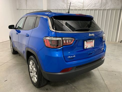 Used 2022 Jeep Compass Latitude image 23