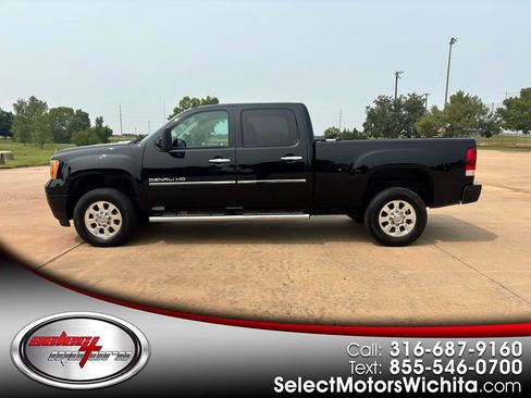 Used 2013 GMC Sierra 2500 Denali image 1