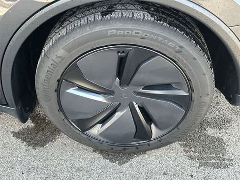 Used 2026 Tesla Model Y Long Range image 5