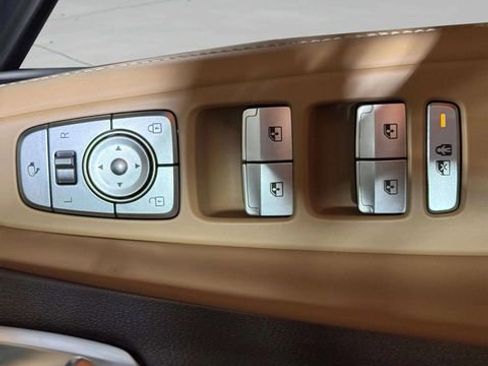 Used 2022 Hyundai Santa Fe Calligraphy image 23