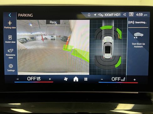 Used 2025 BMW X1 xDrive28i w/ Convenience Package image 8