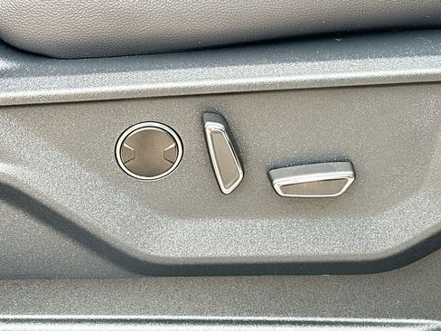 New 2025 Ford F150 Lariat w/ Equipment Group 502A High image 36