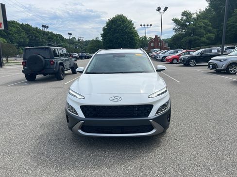 Used 2023 Hyundai Kona Limited FWD image 2