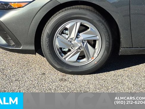 Certified 2026 Hyundai Elantra SE w/ Cargo Package FWD image 12