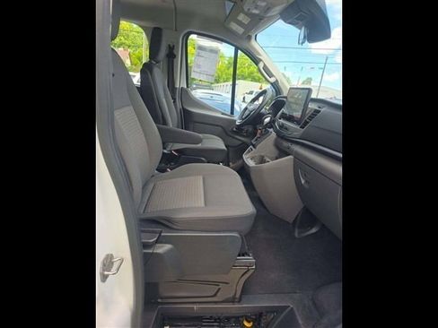 Used 2022 Ford Transit 350 XLT RWD image 5
