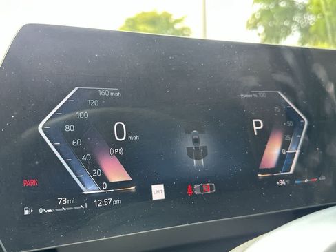 Used 2025 BMW X2 xDrive28i AWD/4WD image 16