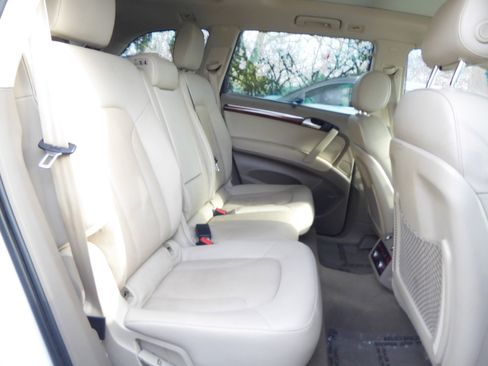Used 2014 Audi Q7 TDI Prestige w/ Prestige Package AWD/4WD image 17