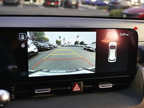 Used 2025 Hyundai Ioniq 5 SEL image 28