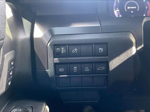 Used 2025 Toyota 4Runner TRD Off-Road Premium AWD/4WD image 34