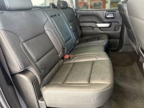 Used 2018 Chevrolet Silverado 1500 LT w/ Texas Edition image 17