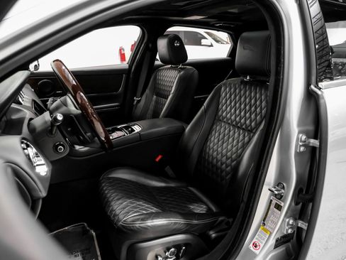 Used 2019 Jaguar XJ L Portfolio image 25