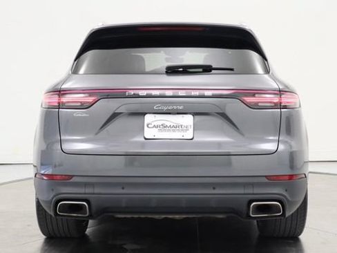 Used 2023 Porsche Cayenne AWD/4WD image 4