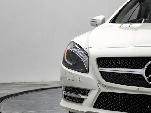 Used 2014 Mercedes-Benz SL 550 image 37