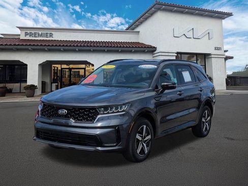 Certified 2021 Kia Sorento S FWD image 4