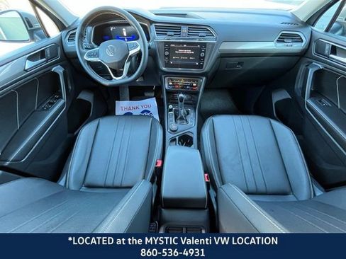 Certified 2023 Volkswagen Tiguan SE w/ Panoramic Sunroof Package image 15