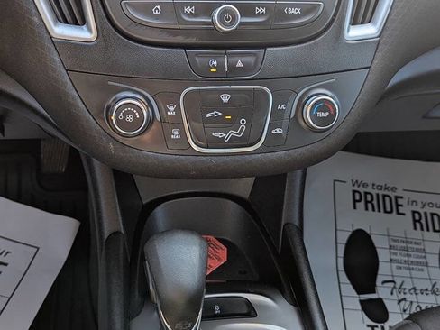 Used 2021 Chevrolet Malibu LS image 9