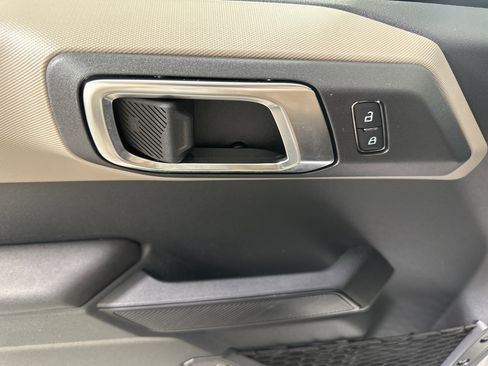 Used 2024 Ford Bronco Big Bend image 11