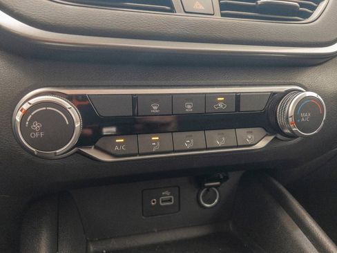 Used 2024 Nissan Altima 2.5 S image 27