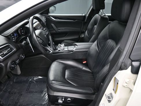 Used 2022 Maserati Ghibli Modena image 20