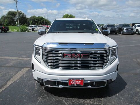 Certified 2024 GMC Sierra 1500 Denali w/ Denali Reserve Package AWD/4WD image 14