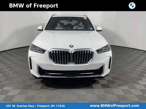 Used 2025 BMW X5 xDrive40i w/ Premium Package AWD/4WD image 1
