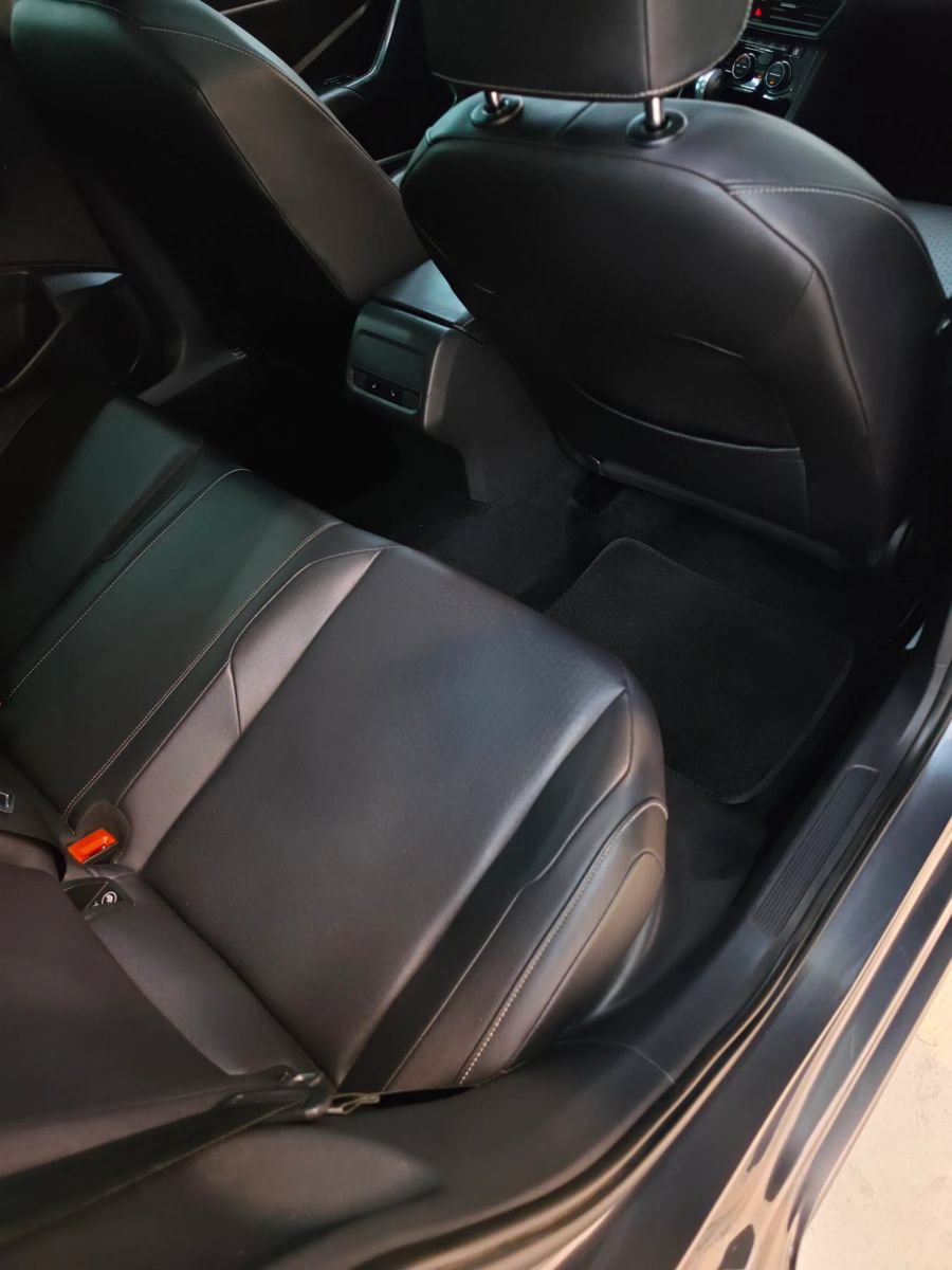 Used 2020 Volkswagen Jetta SE w/ SE Cold Weather Package FWD image 31