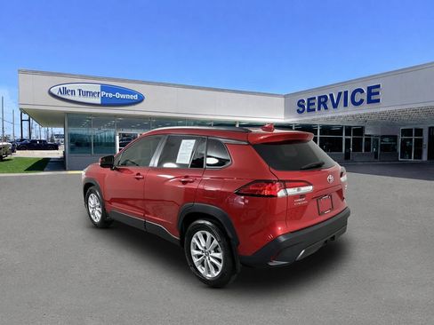 Used 2024 Toyota Corolla Cross LE AWD/4WD image 6