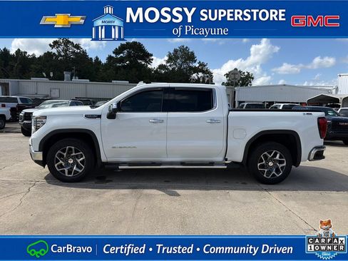 Certified 2023 GMC Sierra 1500 SLT w/ SLT Premium Package AWD/4WD image 3