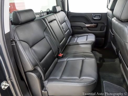 Used 2018 GMC Sierra 1500 SLT w/ Suspension Package, Off-Road AWD/4WD image 27
