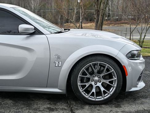 Used 2020 Dodge Charger SRT Hellcat w/ Navigation & Travel Group image 11