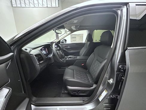 New 2026 Nissan Rogue Platinum AWD/4WD image 10