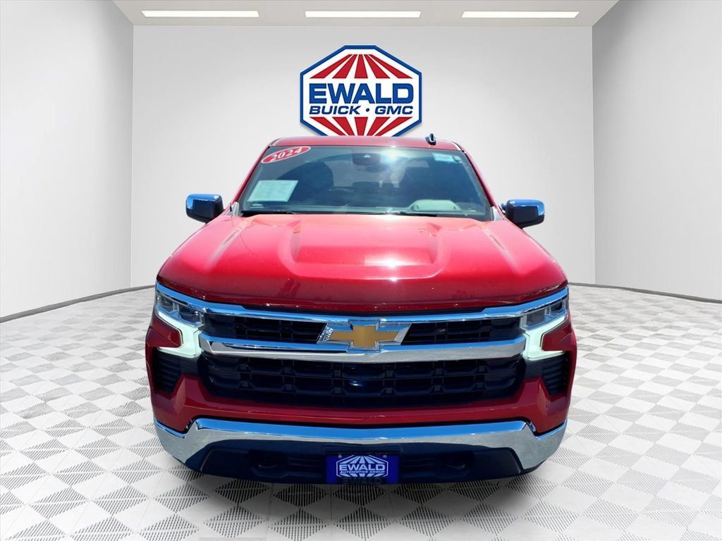 Used 2024 Chevrolet Silverado 1500 LT w/ LPO, Dark Essentials Package AWD/4WD image 7