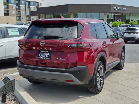 Used 2023 Nissan Rogue SV AWD/4WD image 3