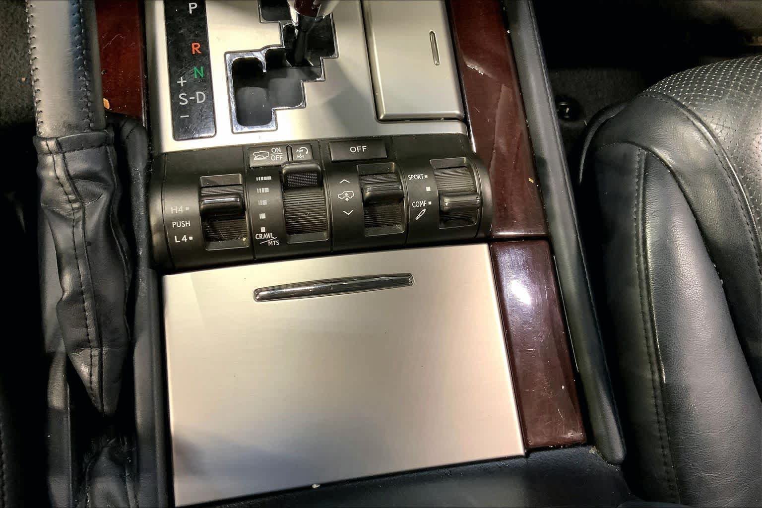 Used 2013 Lexus LX 570 4WD image 34
