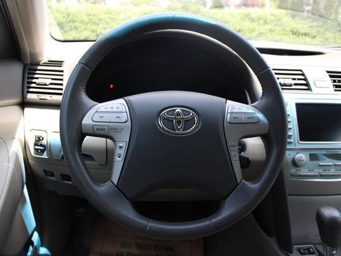 Used 2009 Toyota Camry Hybrid FWD image 19