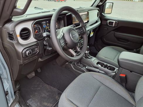 New 2026 Jeep Gladiator Sport image 5