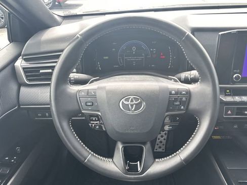 Certified 2025 Toyota Camry SE w/ Convenience Package FWD image 8