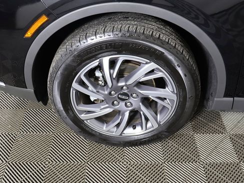 Used 2023 Lincoln Corsair Standard image 18