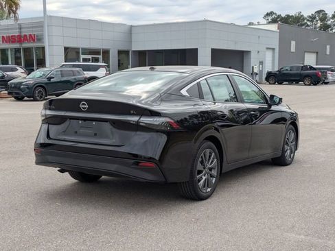 New 2026 Nissan Sentra SL w/ Floor Mat Package FWD image 3