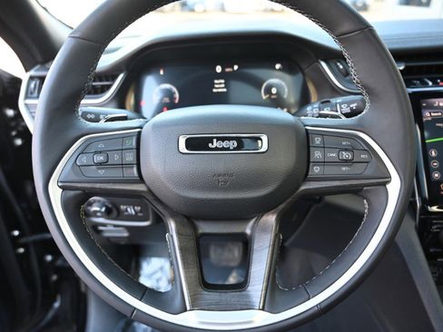 Used 2024 Jeep Grand Cherokee L Limited w/ Luxury Tech Group II image 26