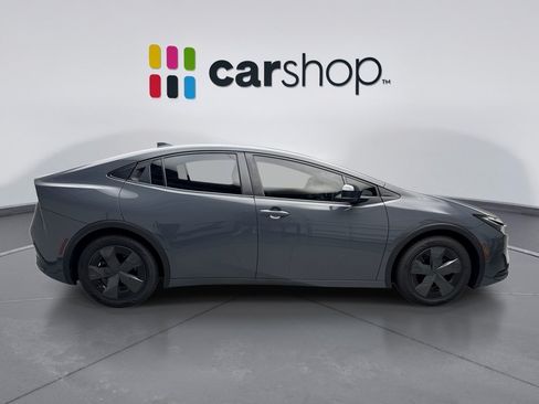 Used 2023 Toyota Prius LE FWD image 6