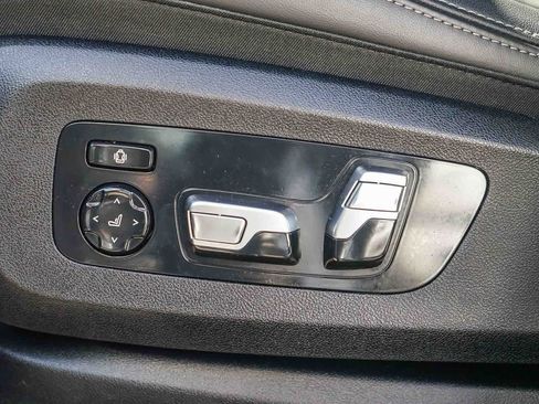 Used 2025 BMW X6 xDrive40i image 19