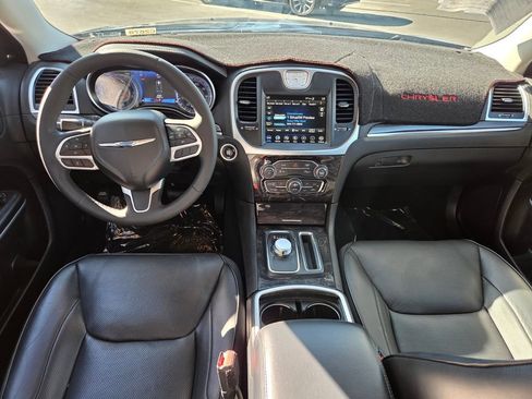 Used 2023 Chrysler 300 Touring L w/ Popular Equipment Group AWD/4WD image 18