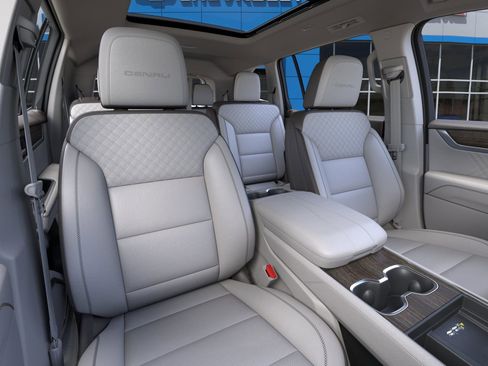 New 2026 GMC Acadia Denali w/ Super Cruise Package FWD image 17