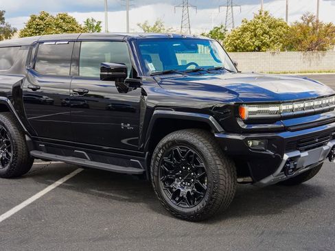 Used 2026 GMC Hummer EV SUV w/ LPO, Dark Essentials Package AWD/4WD image 7