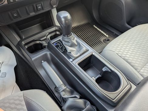 Used 2023 Toyota Tacoma SR AWD/4WD image 16