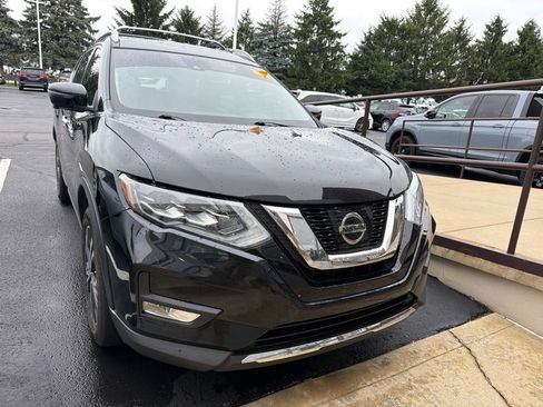 Used 2017 Nissan Rogue SL w/ SL Premium Package AWD/4WD image 5