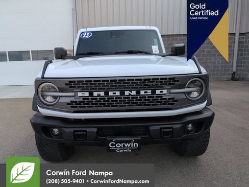 Used 2023 Ford Bronco Badlands w/ Sasquatch Package AWD/4WD image 10