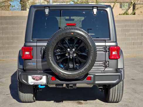 Used 2023 Jeep Wrangler Sahara w/ Cold Weather Group image 8